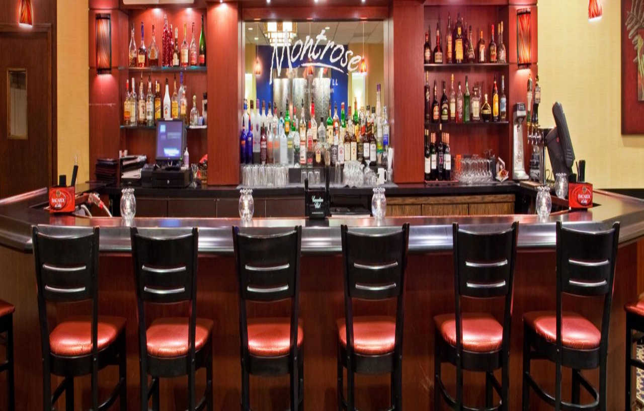 阿克伦西假日酒店 蒙特罗斯 外观 照片